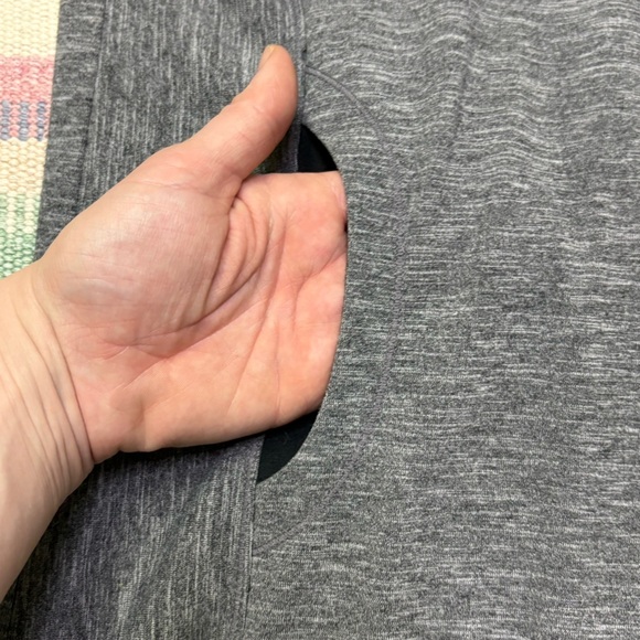 PrAna Women’s Small Cowl Neck Pullover Poly Blend Sweatshirt Grey Front Pockets - Picture 4 of 8